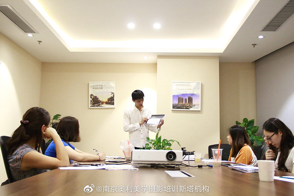 【西式教育】中国南京·美国纽约摄影学院·南京校区（南京奥利美学摄影培训机构）因材施教，西式教学，1对1指导，亦师亦友。(图4)